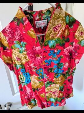 Vintage 1960s Chinese-style top from Eastern Collection red multicolor floral